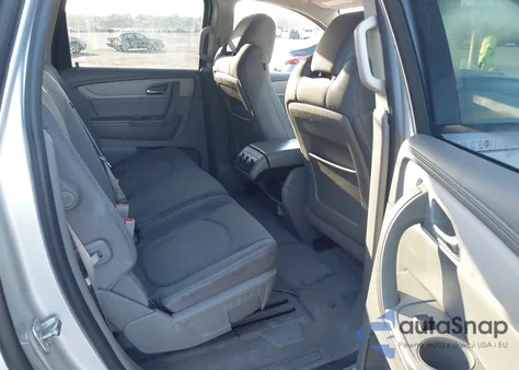 2015 Chevrolet Traverse Ls from USA, damaged, VIN 1GNKRFKD9FJ133562